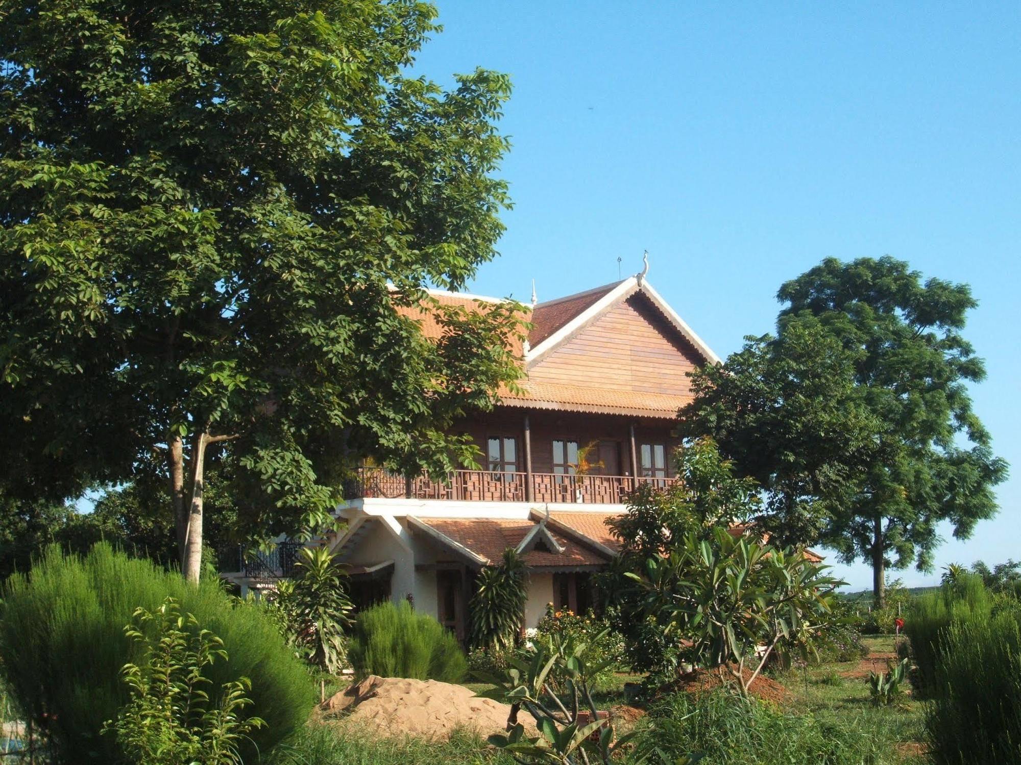 Green Plateau Lodge Banlung Exterior foto
